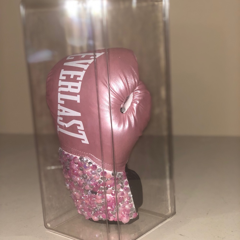 Customize Breast Cancer Memorabilia Glove - Picture 2 of 2